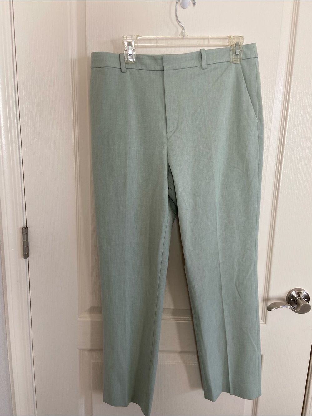 Uniqlo Women’s Light Mint Green Dress Easy Ankle Pants